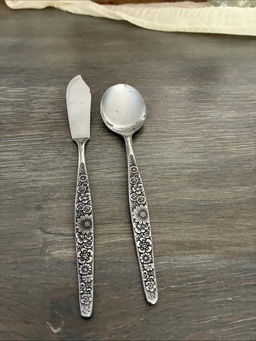 Vintage Interpur Jardinera Daisy and Floral Stainless Steel Japan Flatware